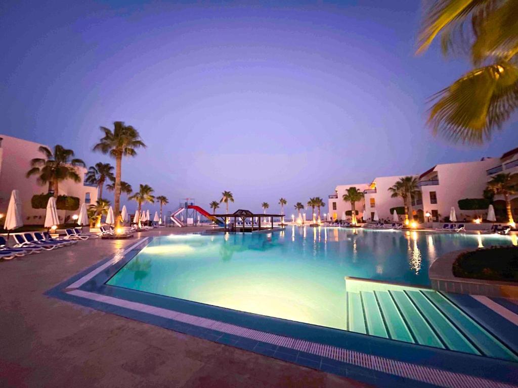 Sharm - Bronze - 2