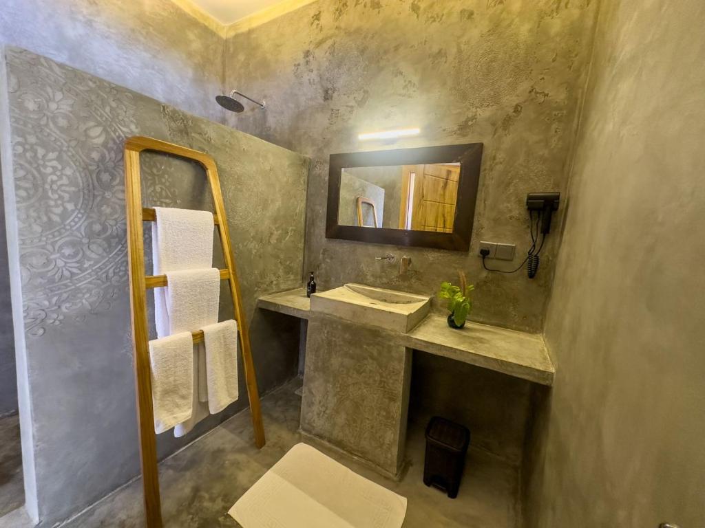 VENTO CLUB - ZANZIBAR - Bronze - 25