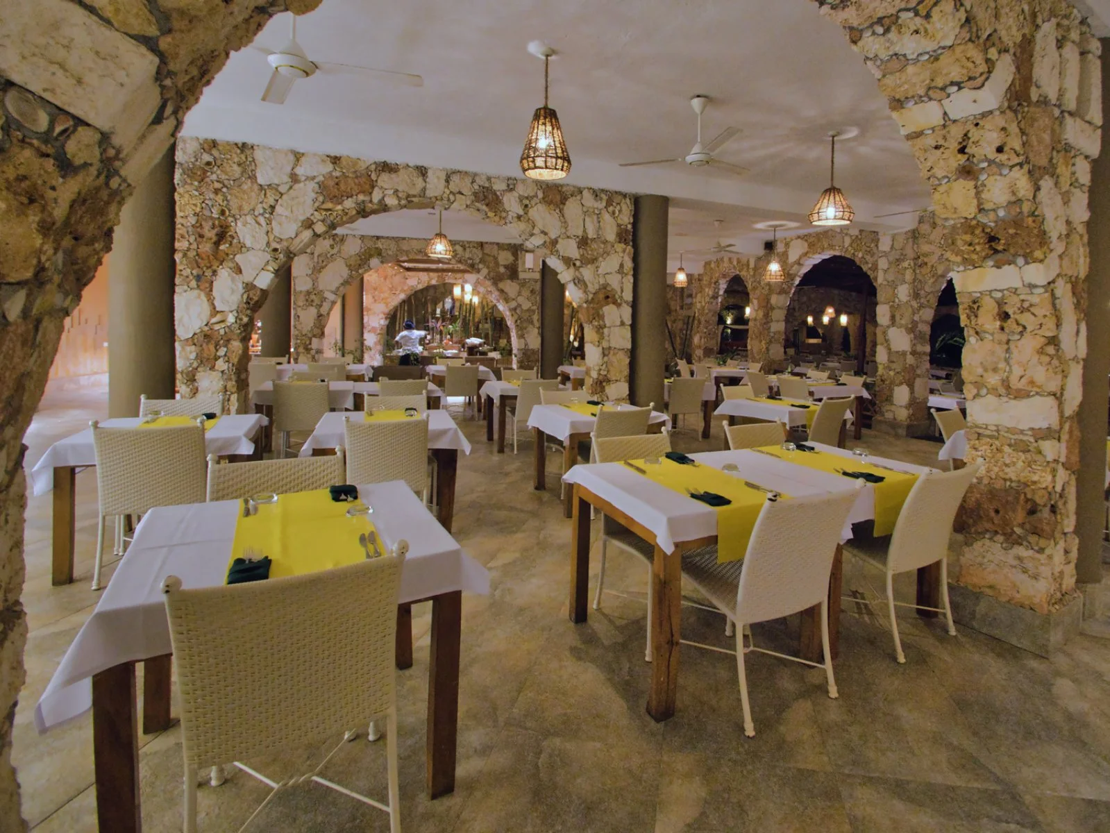 VENTO CLUB - ZANZIBAR - Gold - 23