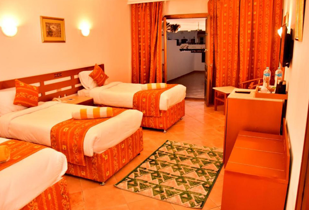 Sharm-Local-7
